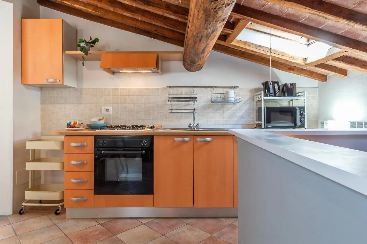 Appartement Colours Studio 10 M Away Piazza Del Campo Siena