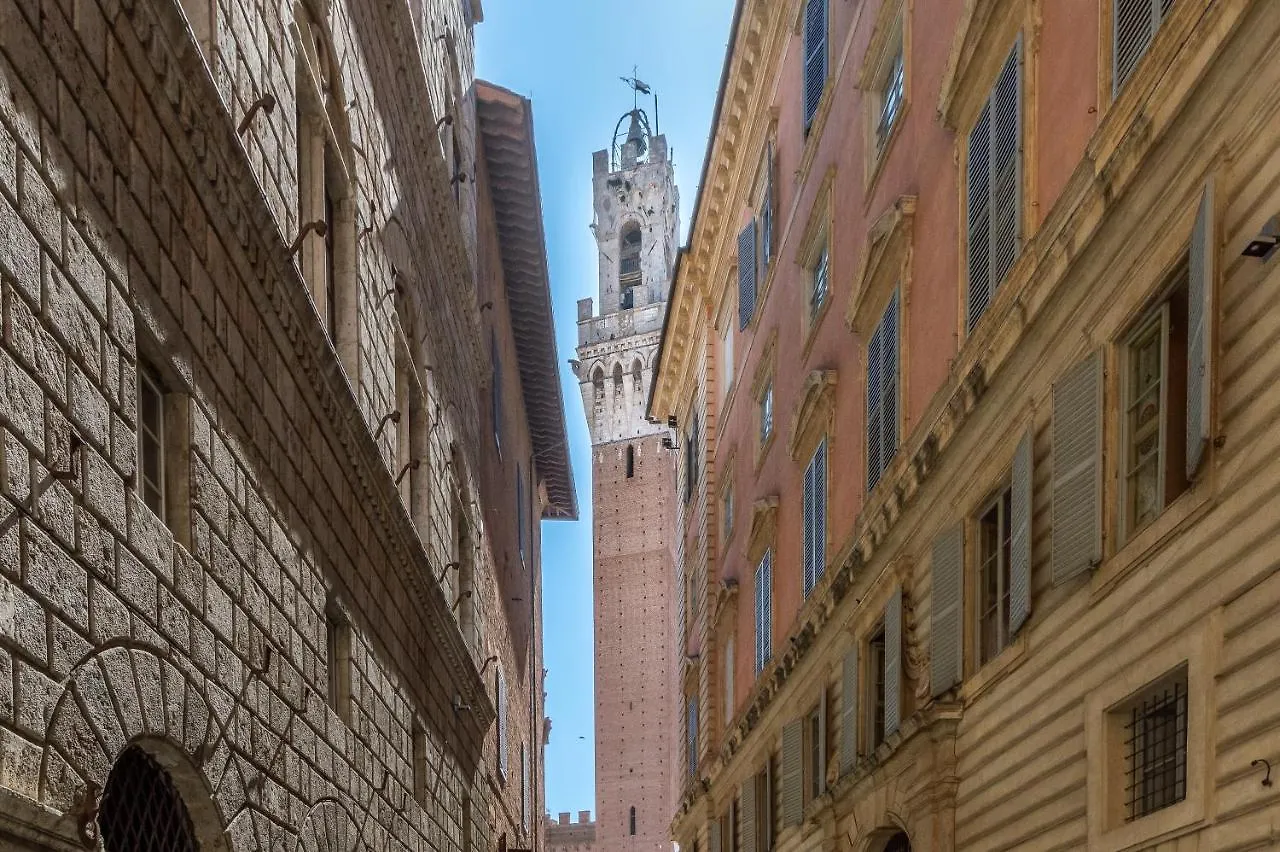 Colours Studio 10 M Away Piazza Del Campo Siena Apartment